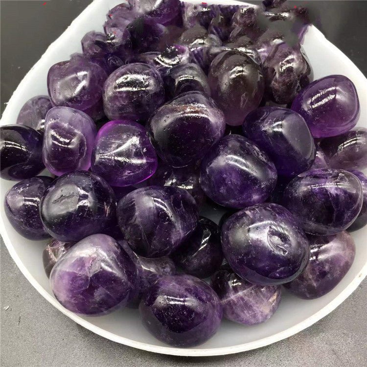 Natural Amethyst Crushed Stone Large Grains Midnightt Light