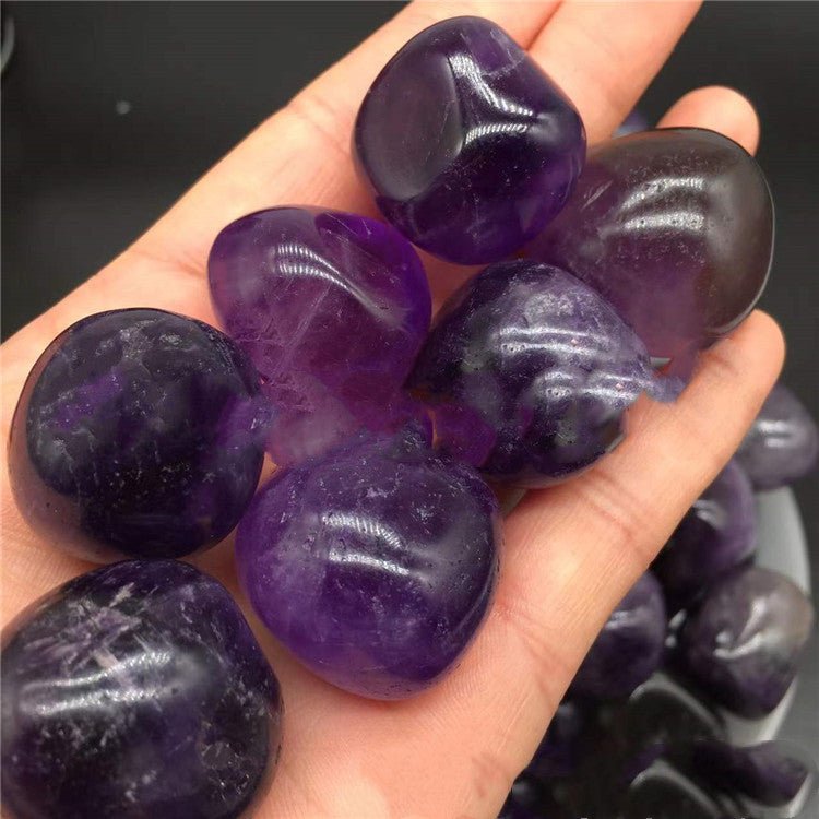 Natural Amethyst Crushed Stone Large Grains Midnightt Light